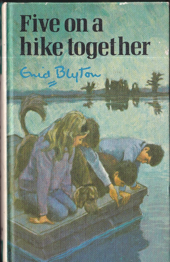 Five on a Hike Together (Famous Five #10)
